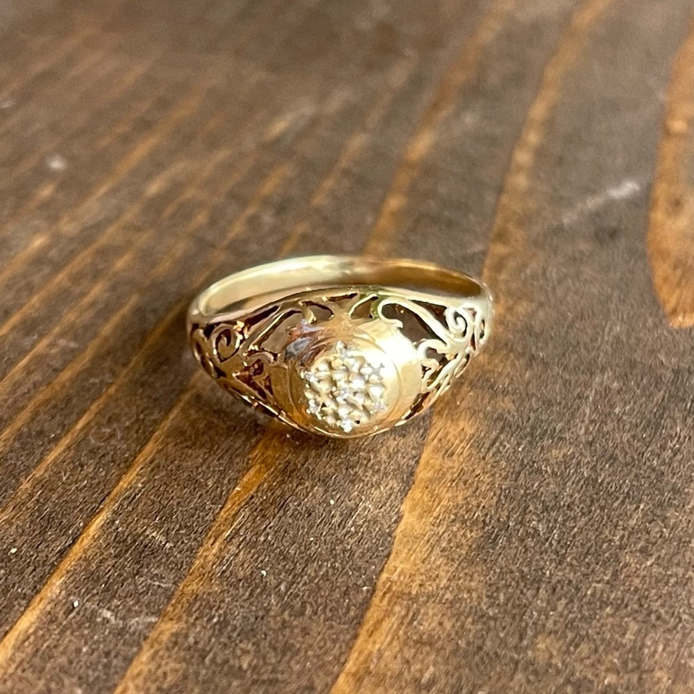 Antique 10KT Gold Ring